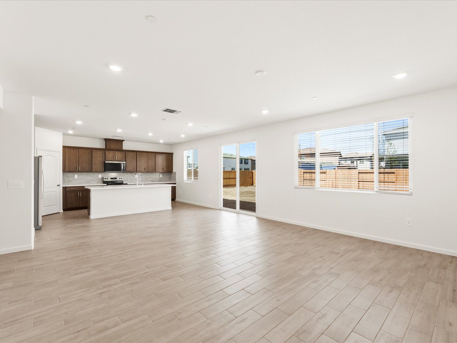 2245 HEWINS ST (Residence 4)