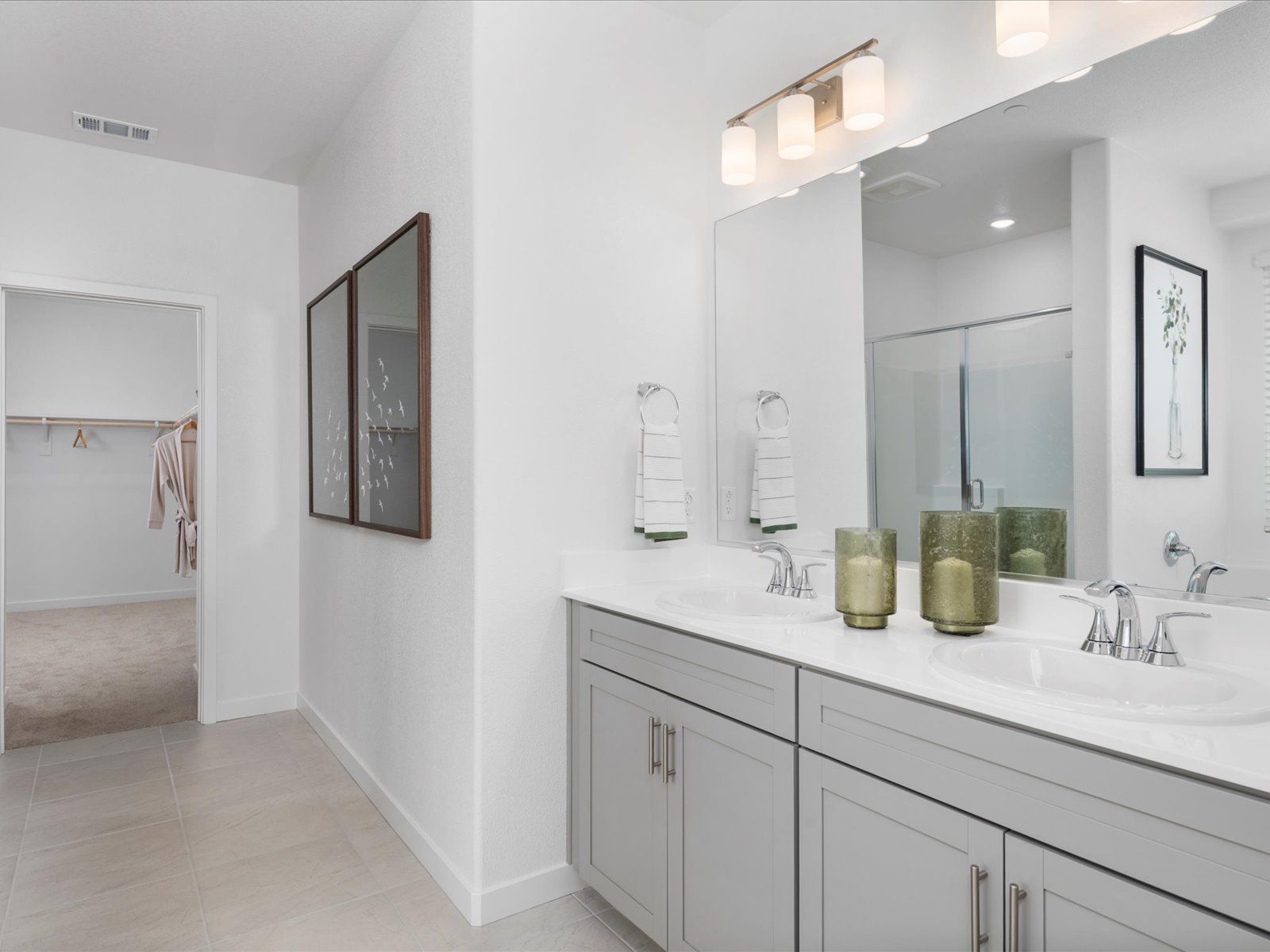SAC_Bathroom_4303-Tribute-Ln