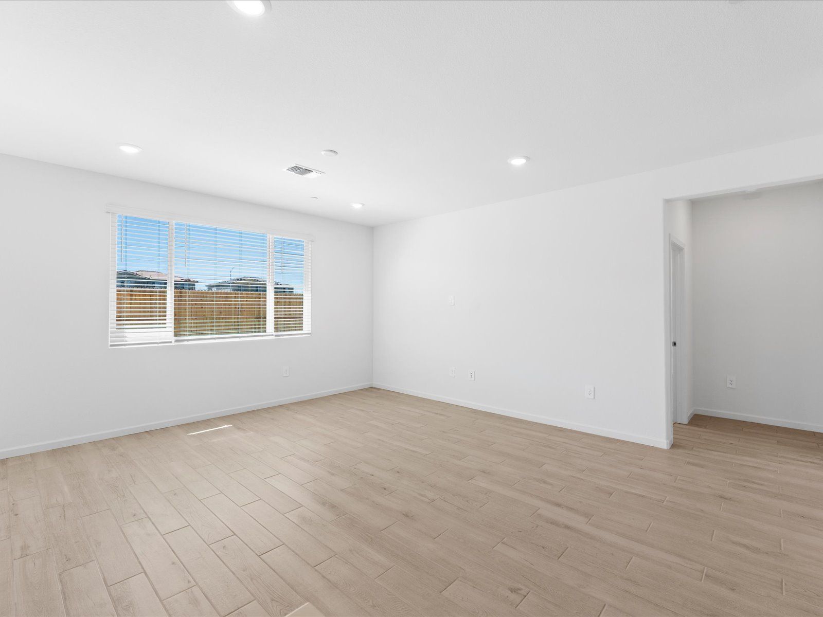 SAC_Aspen-At-Villa-Ticino_4516_Living-Area_E_331-Spumante-Ln