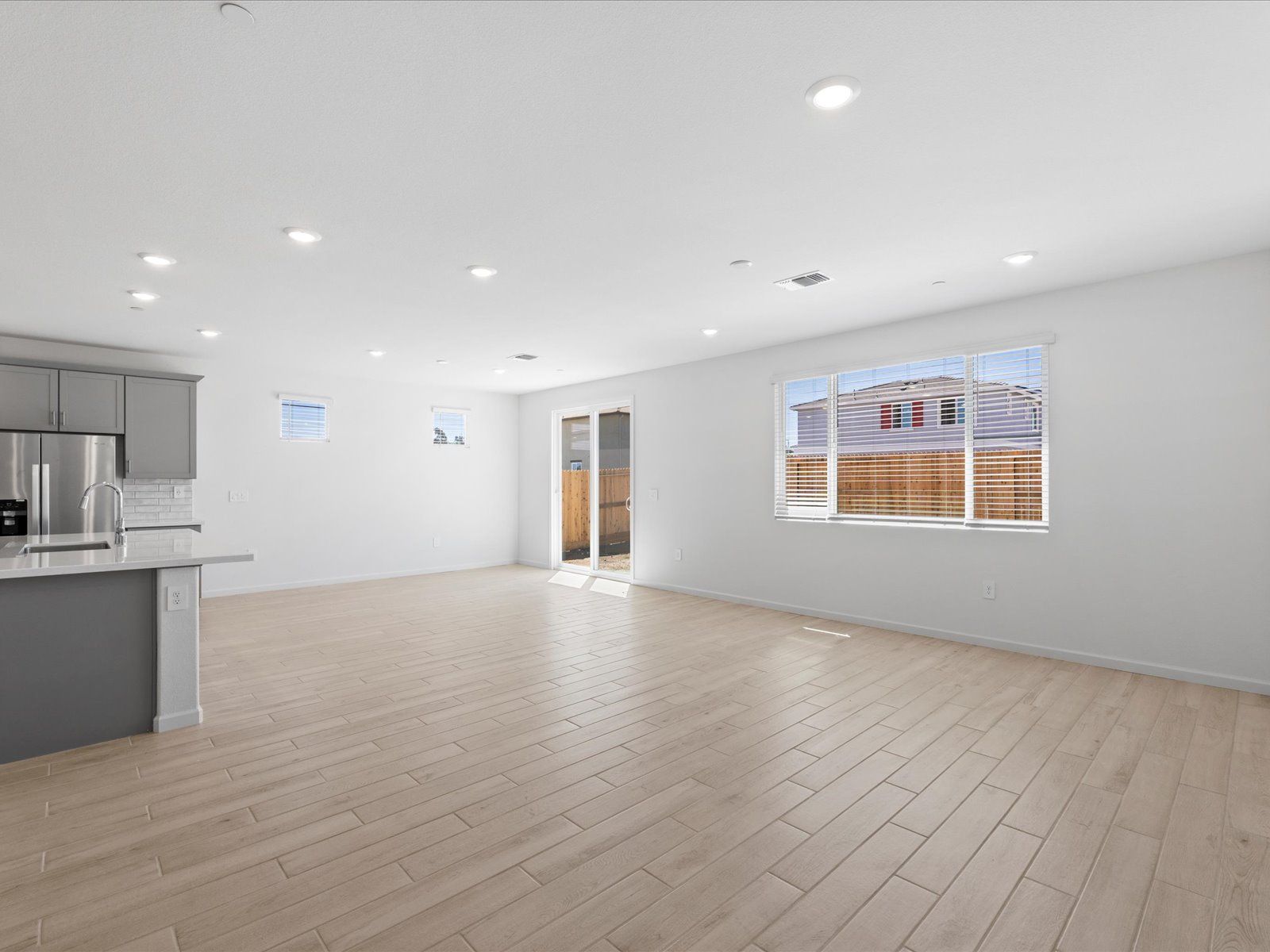SAC_Aspen-At-Villa-Ticino_4516_Dining-Area_E_331-Spumante-Ln