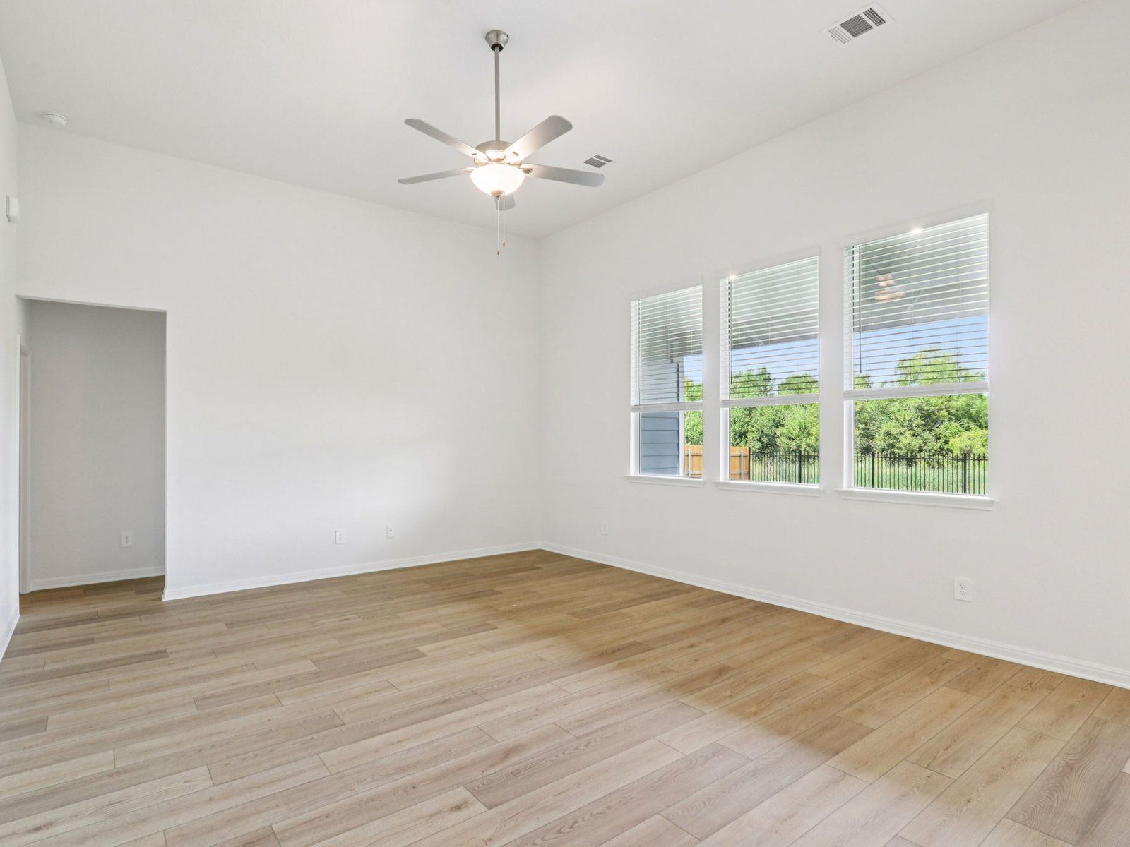 The Frontier (560) Floorplan