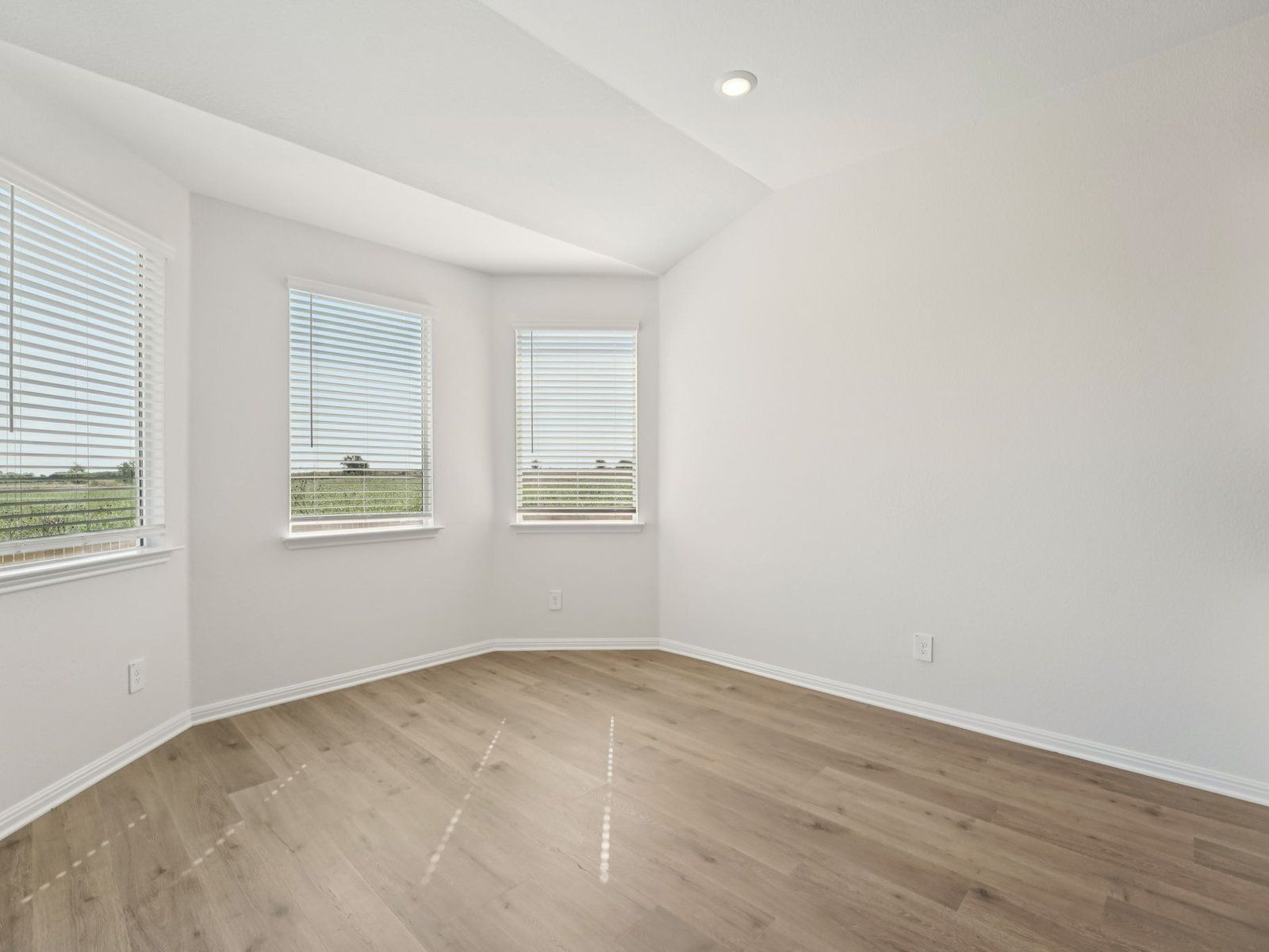 The Revere (570) Floorplan