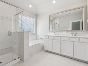 221 Raine Manor Court (The Oleander (C401))