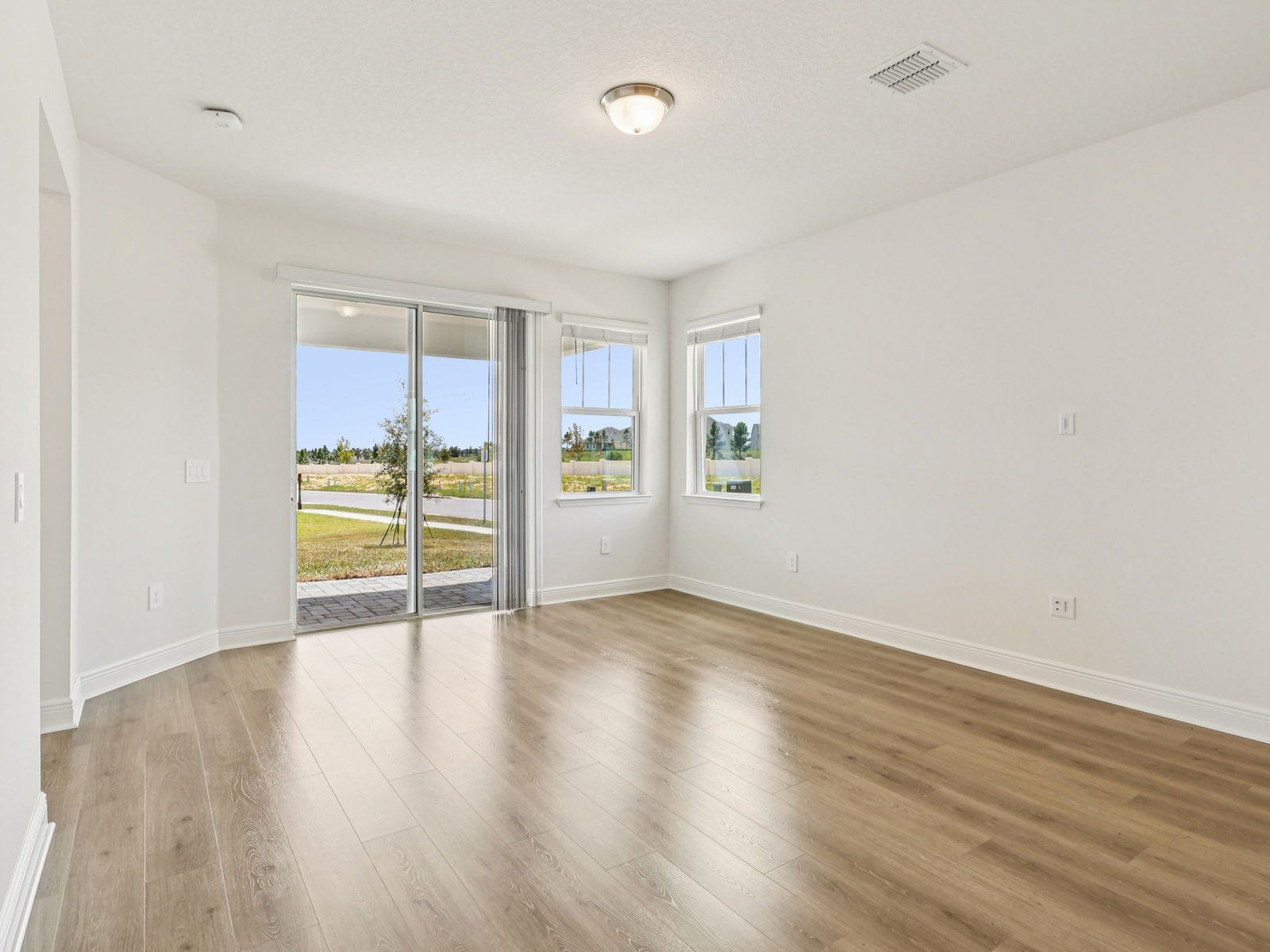 2233 Hen Road (Sycamore) Imagen
