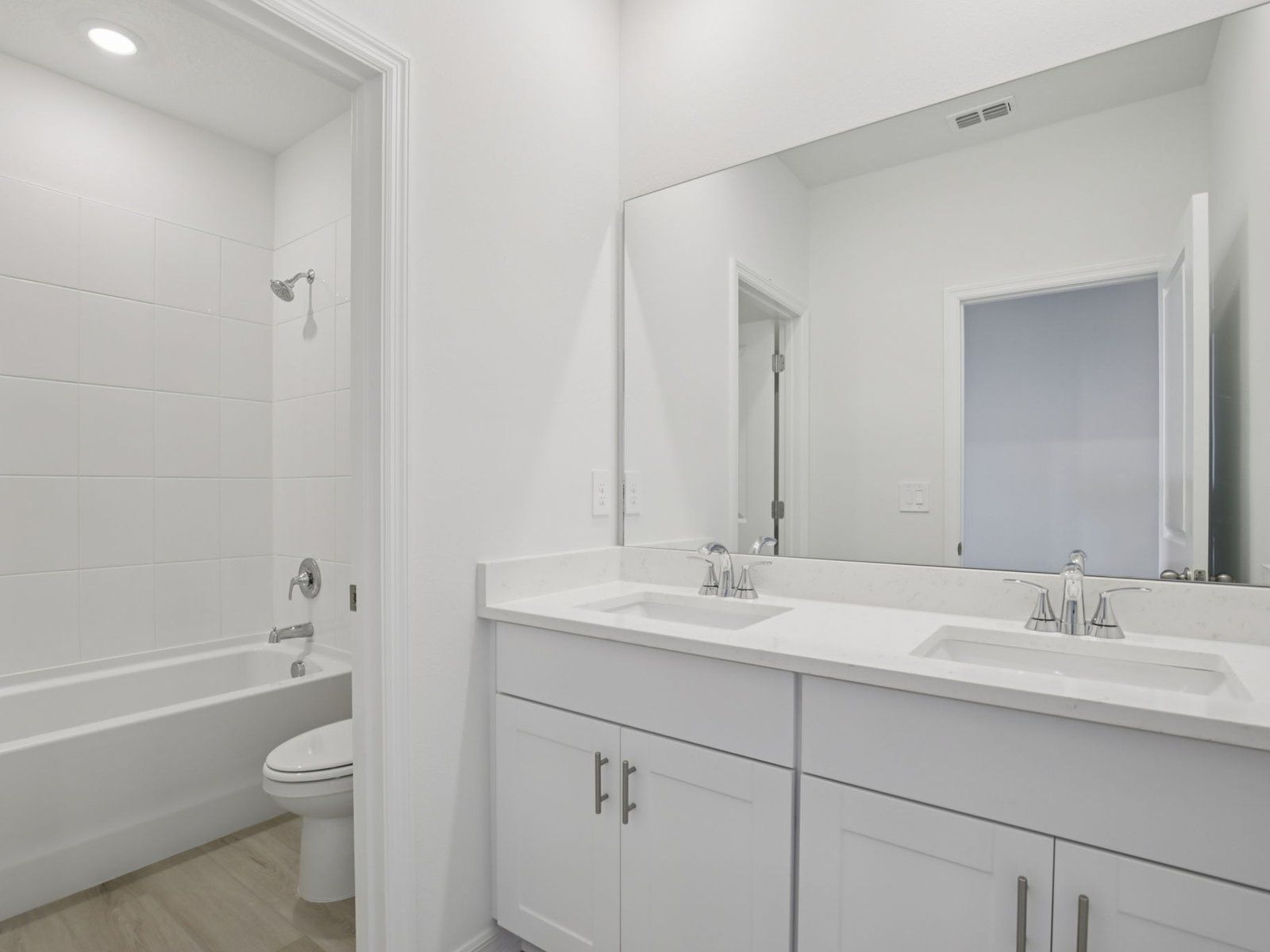 The San Marino Upstairs Bathroom