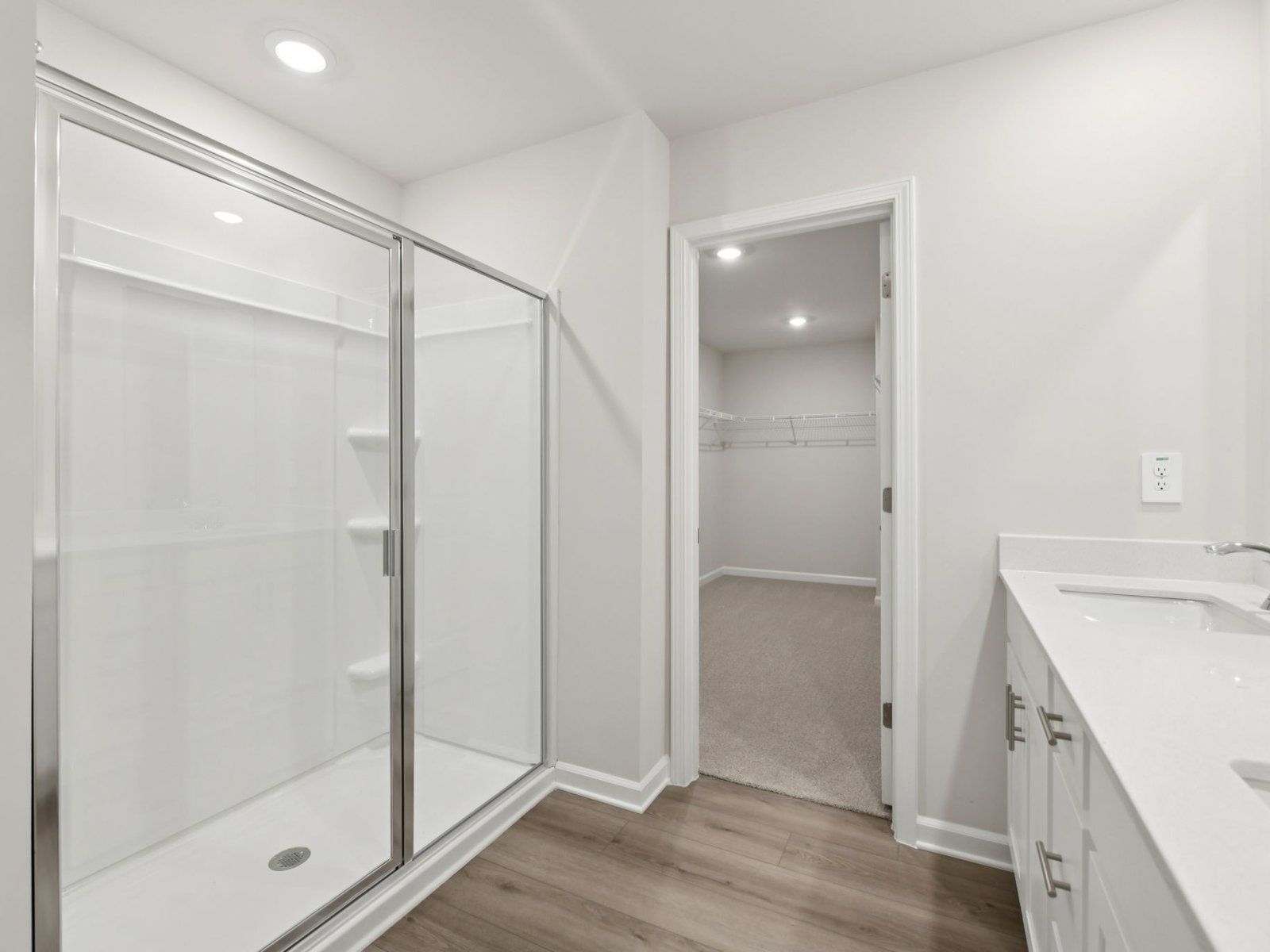 The Brentwood floorplan with the Elemental Linen interior package.