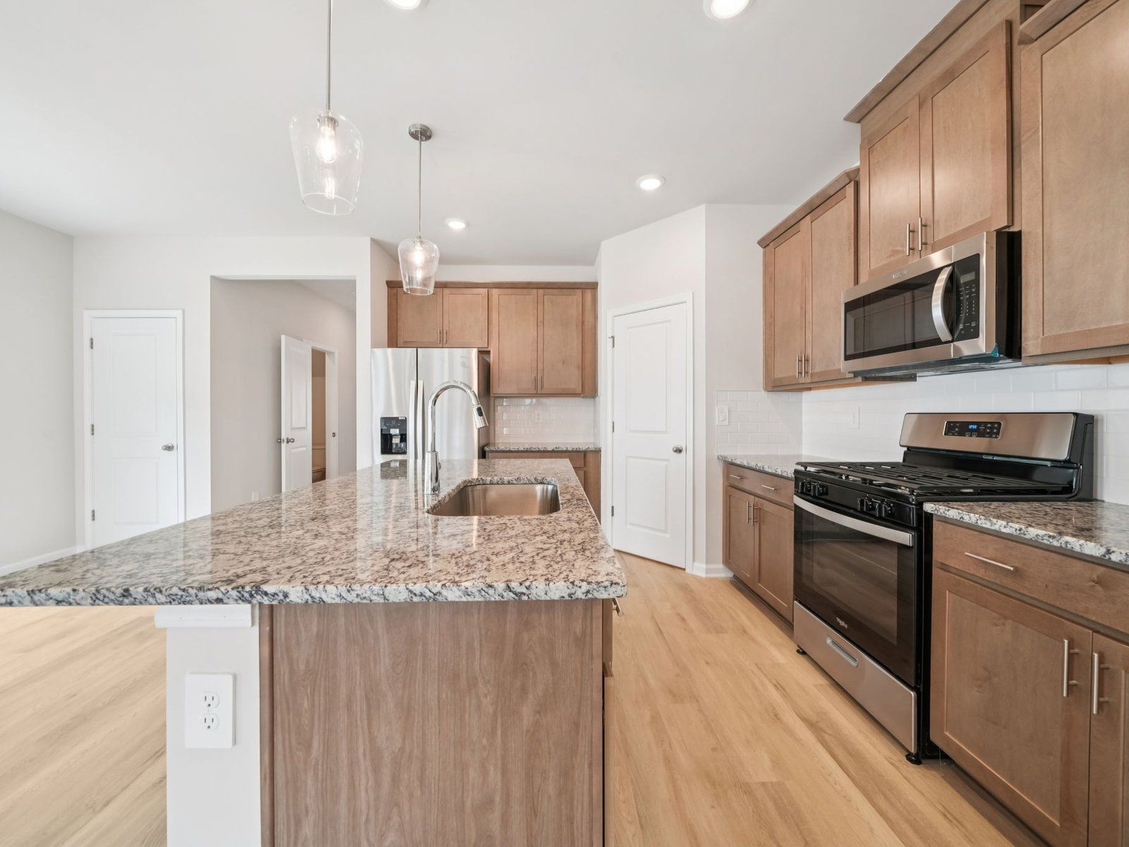 The Sydney floorplan with the Calm Latte interior package.