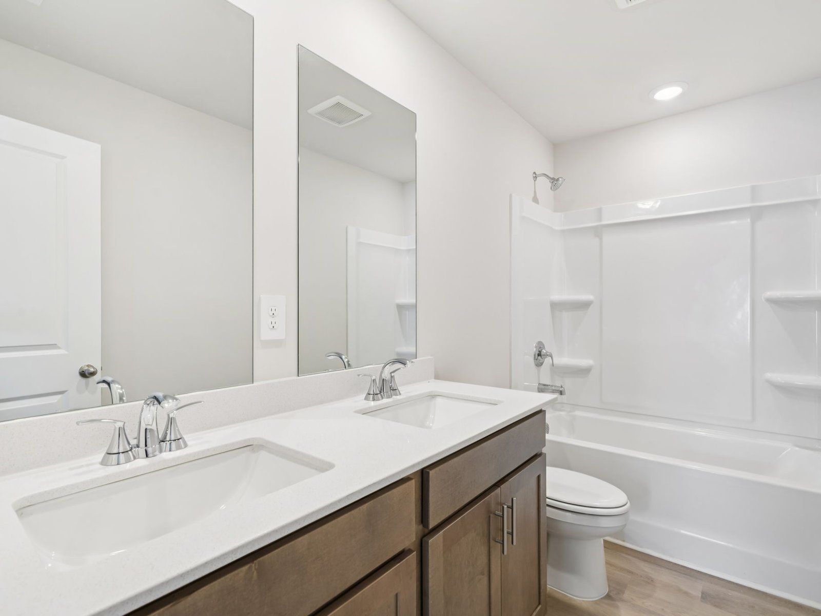 The Sydney floorplan with the Calm Latte interior package.