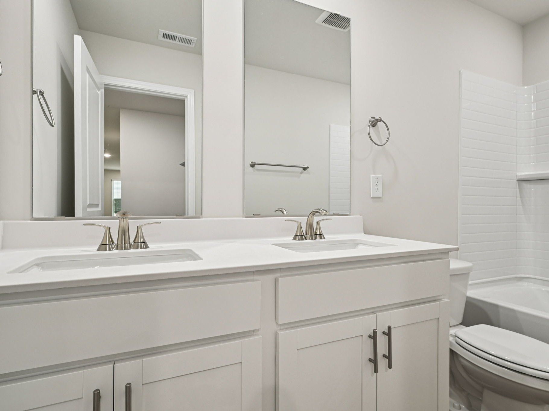 11 Hoff Ct (Chatham)