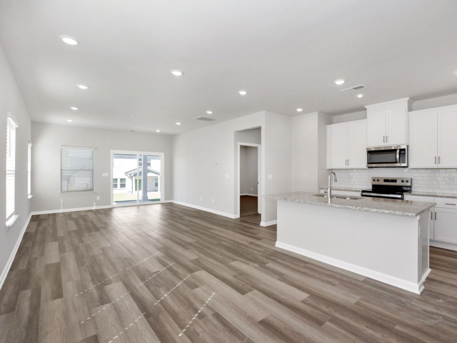 The Sydney floorplan with the Crisp White interior package.
