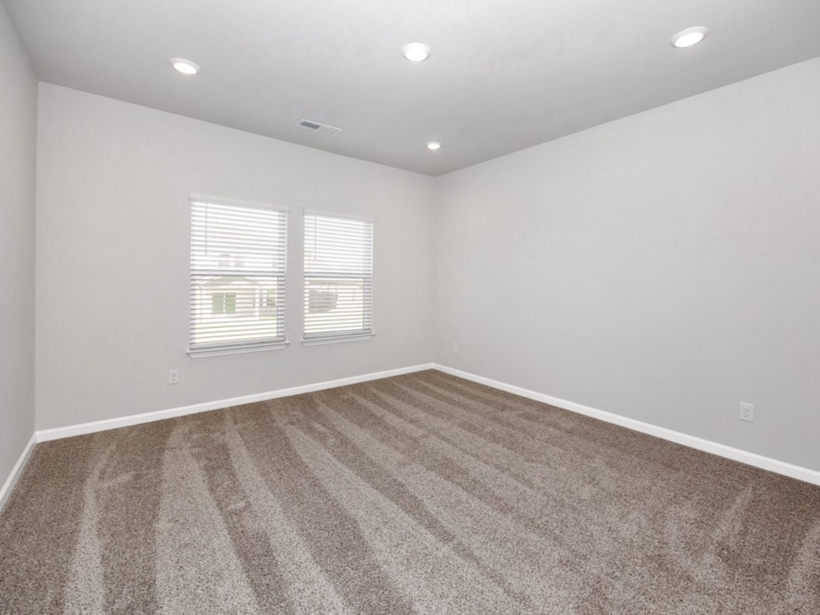 The Sydney floorplan with the Crisp White interior package.
