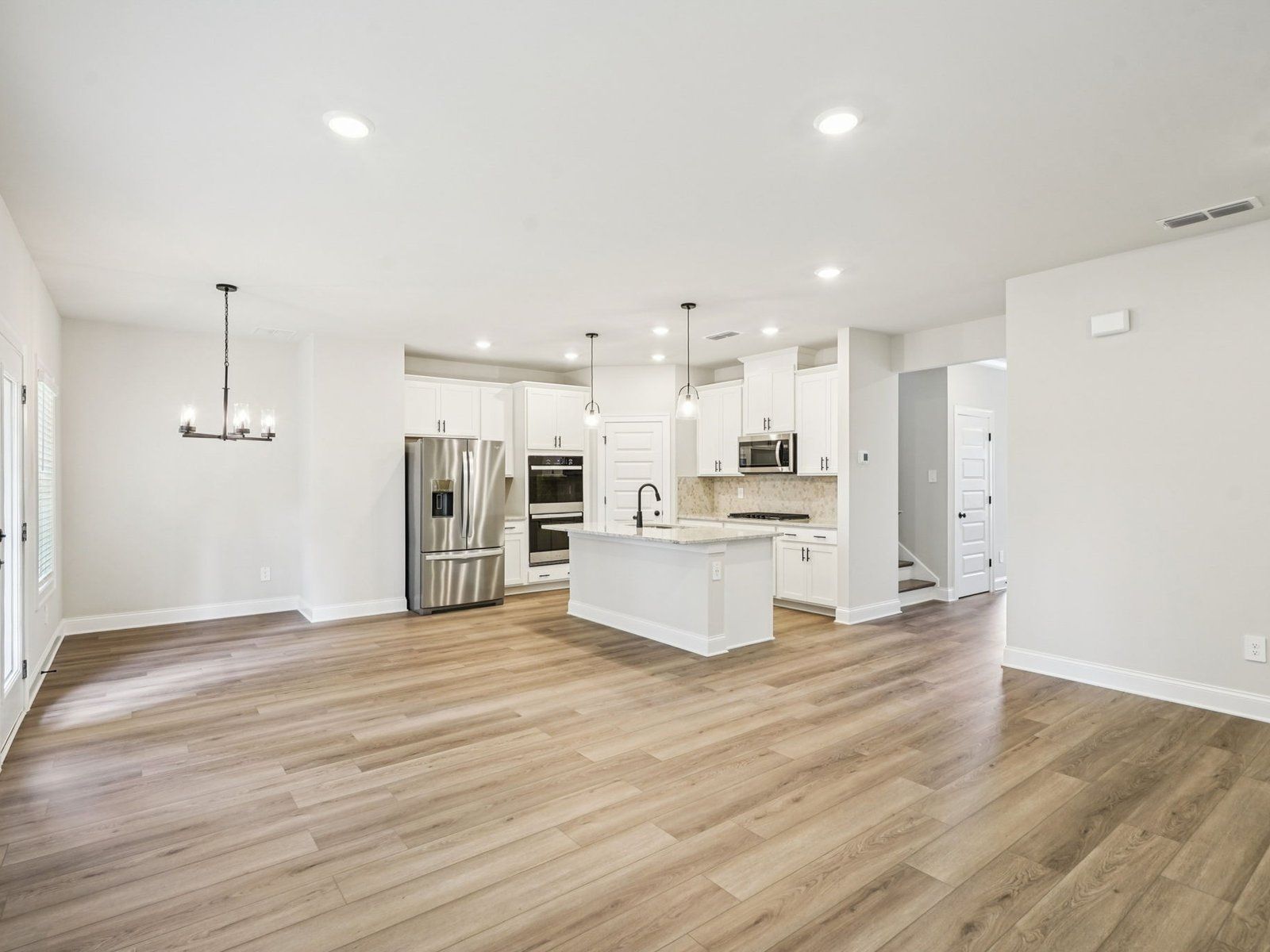 The Chatham Basement floorplan with the Clarity Linen interior package.