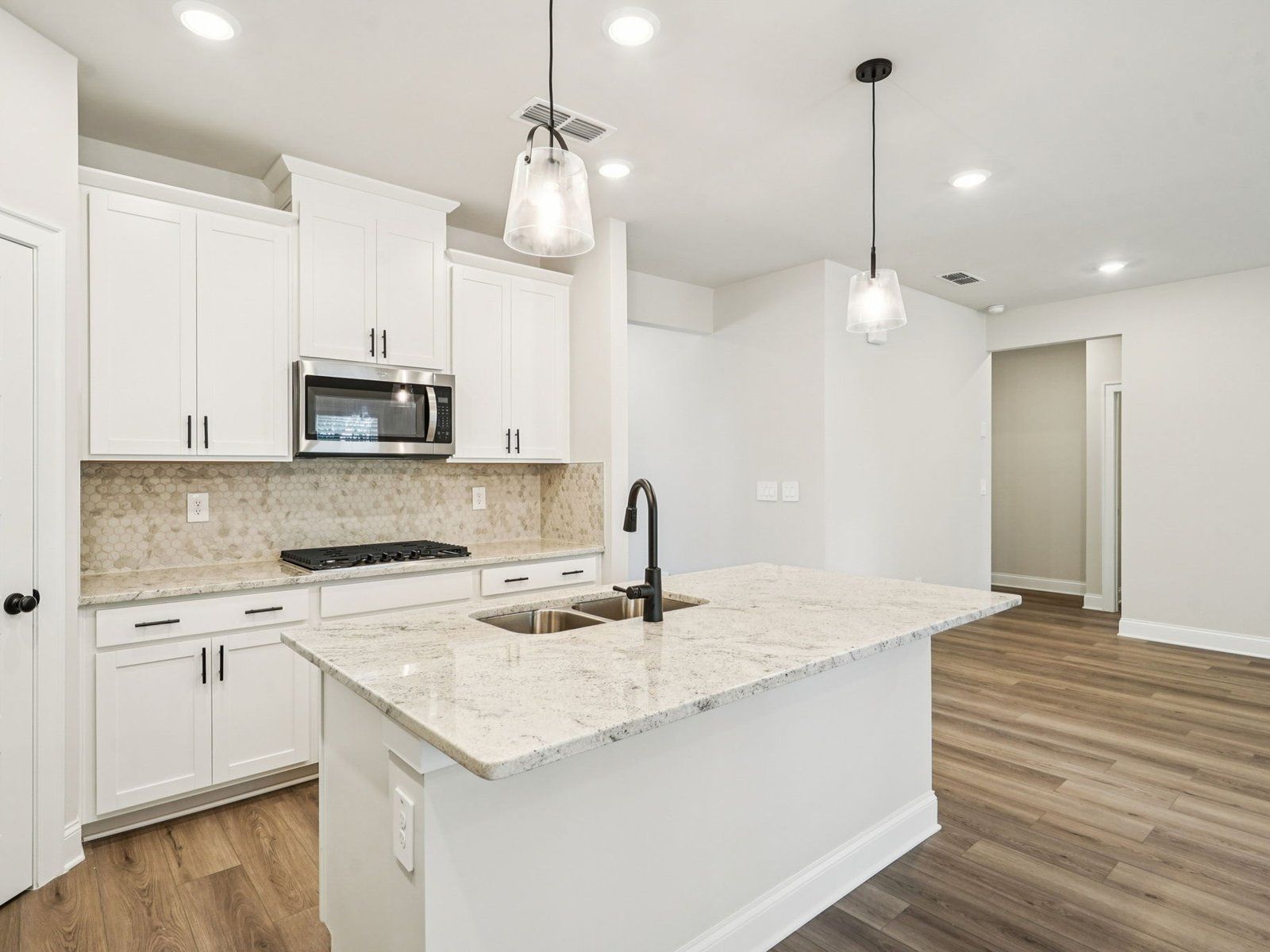 The Chatham Basement floorplan with the Clarity Linen interior package.
