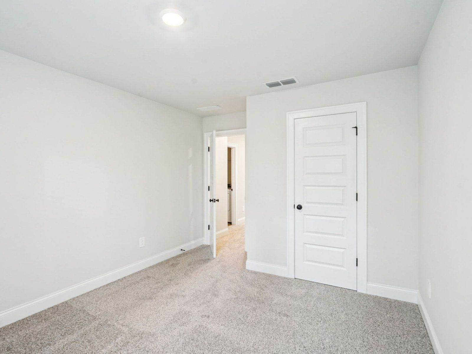 The Chatham Basement floorplan with the Clarity Linen interior package.
