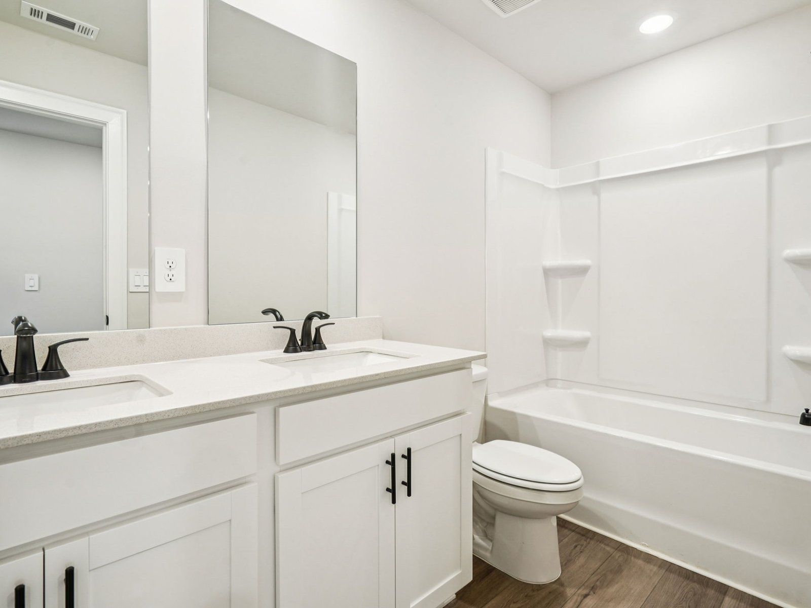 The Chatham Basement floorplan with the Clarity Linen interior package.