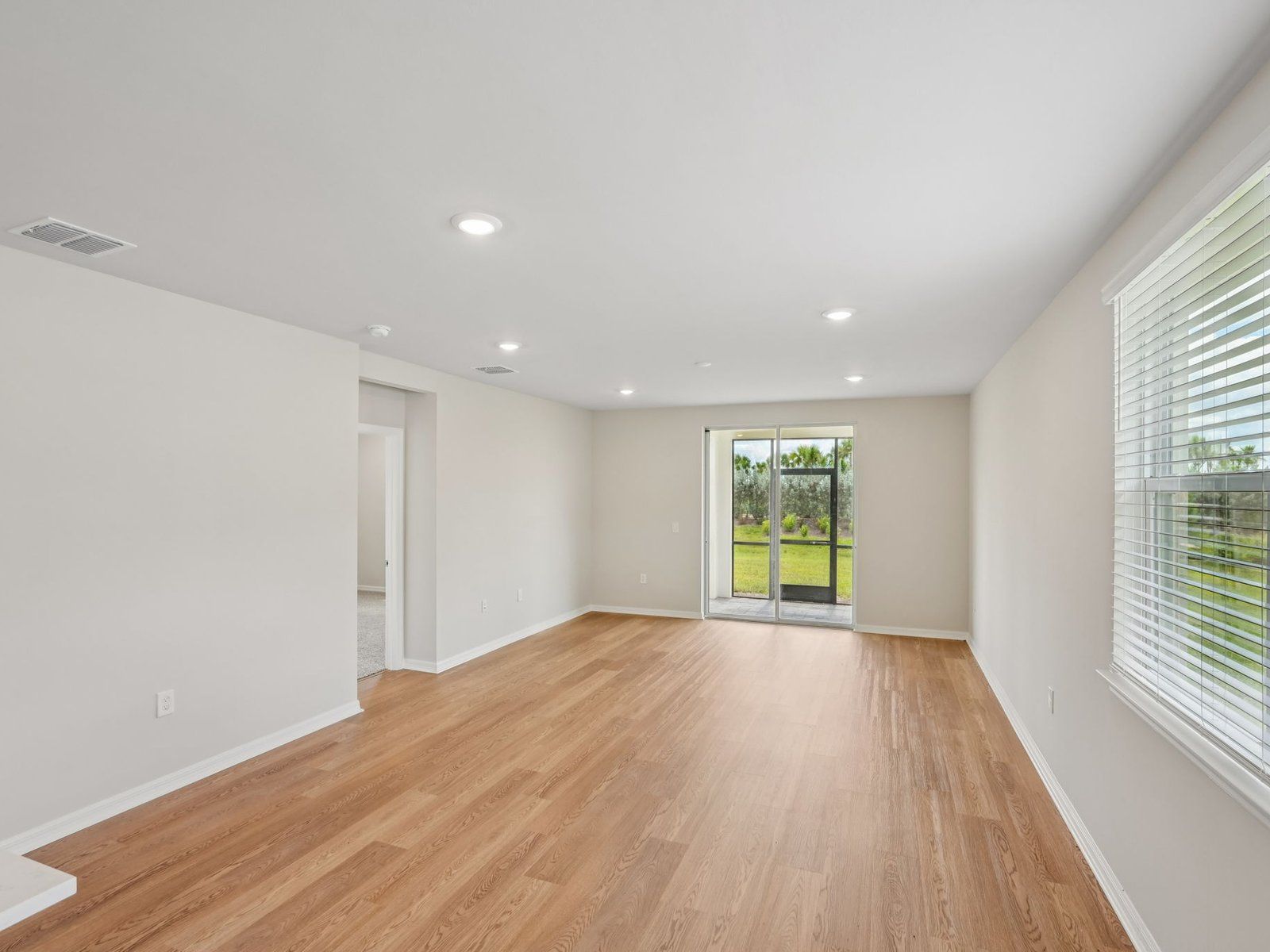 44469 Diamond Trail (Robin)