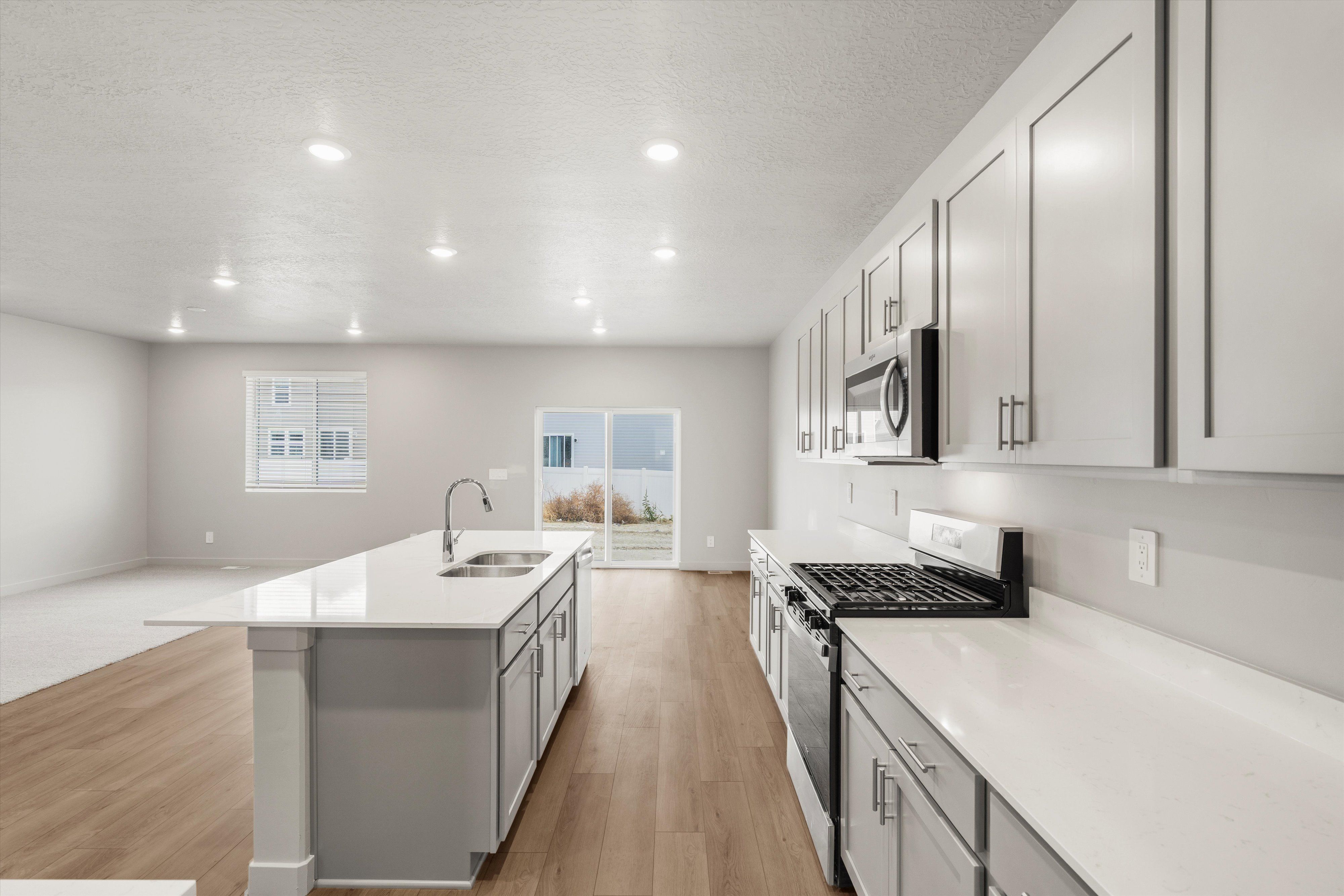 SLC_Willow_#4281_Kitchen_B_3438-Gina-St-Eagle-Mountain-UT.jpg