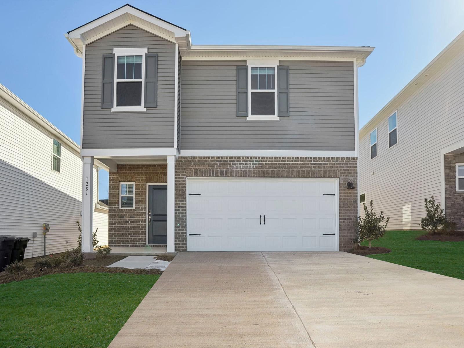 Welcome home to the Lennon at a Meritage Homes community in Charlotte, NC.