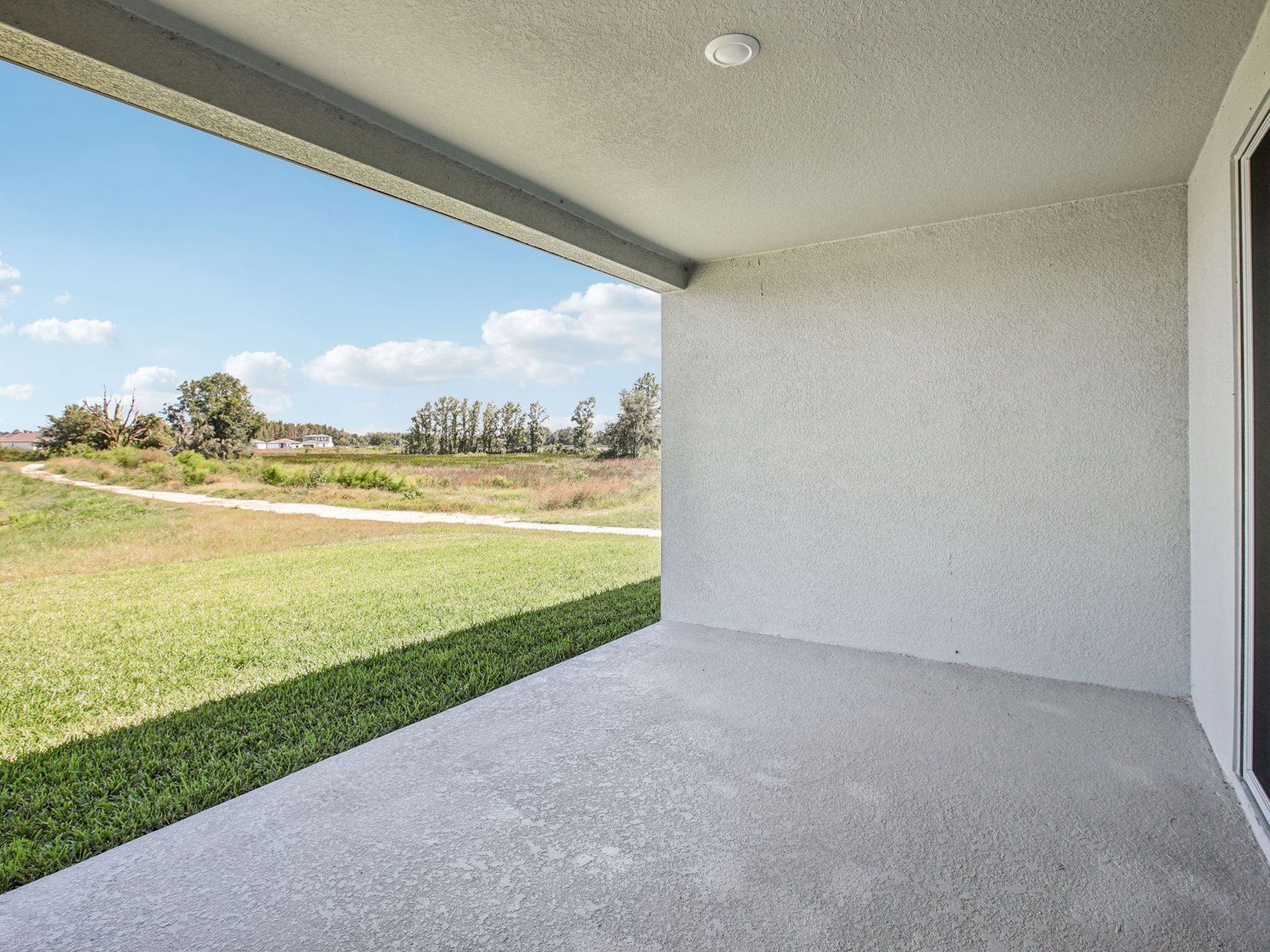 The Paloma Exterior