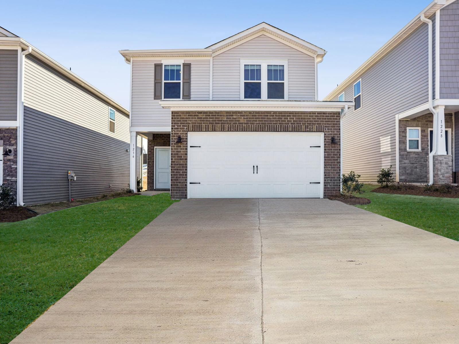 Welcome home to the Roswell at a Meritage Homes community in Charlotte, NC.