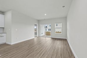 8201 Essence Drive (Kingstreet)