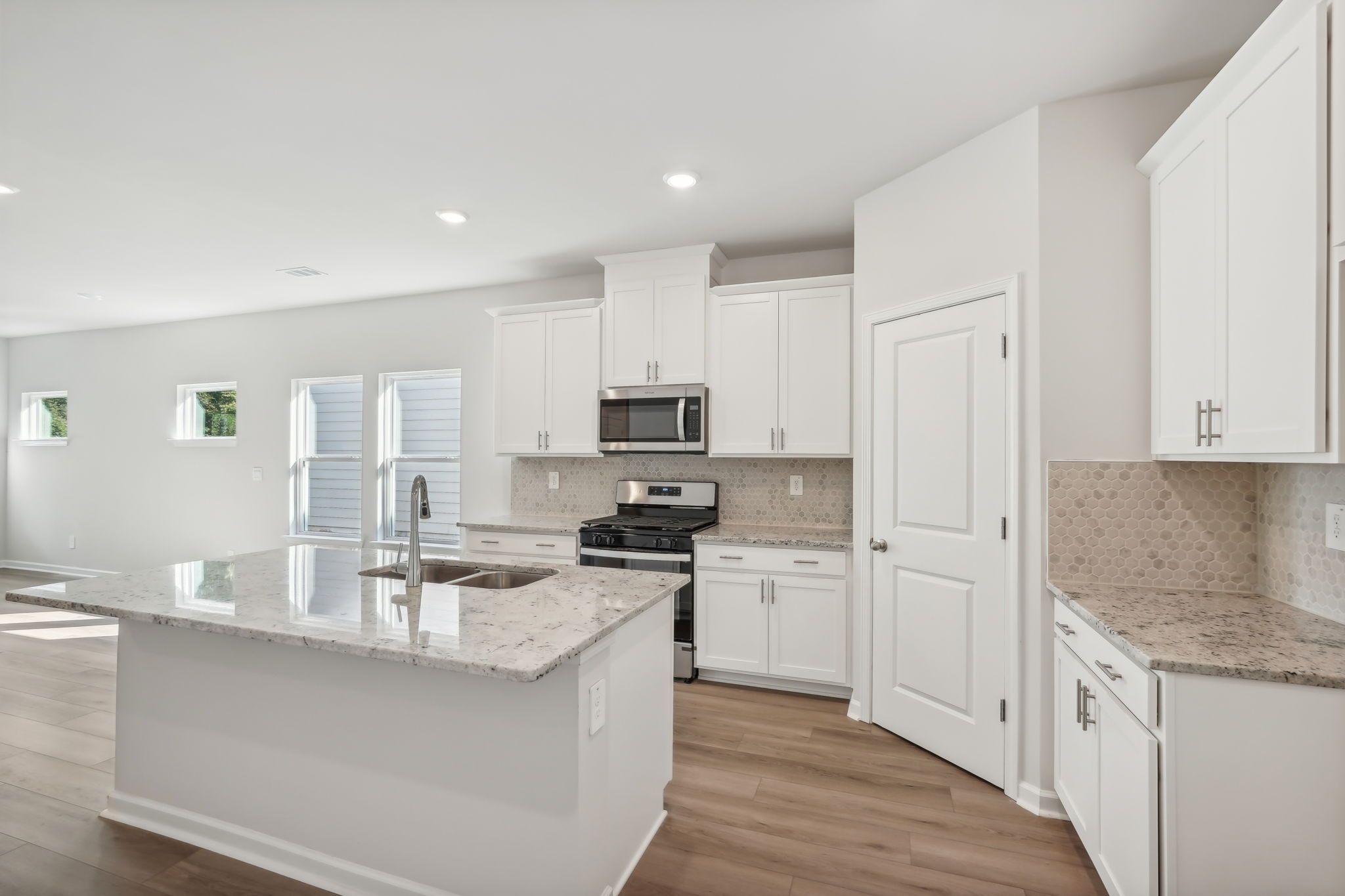 29531 Gallows Cove NW (Manchester)