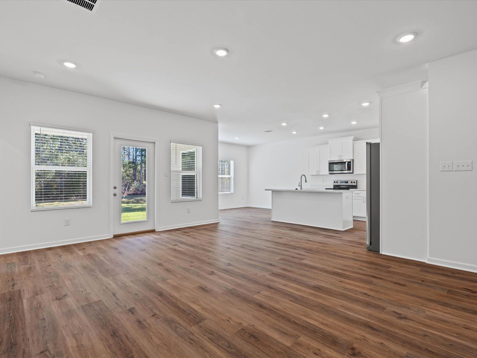 3682 Olivia Dr (Coral)