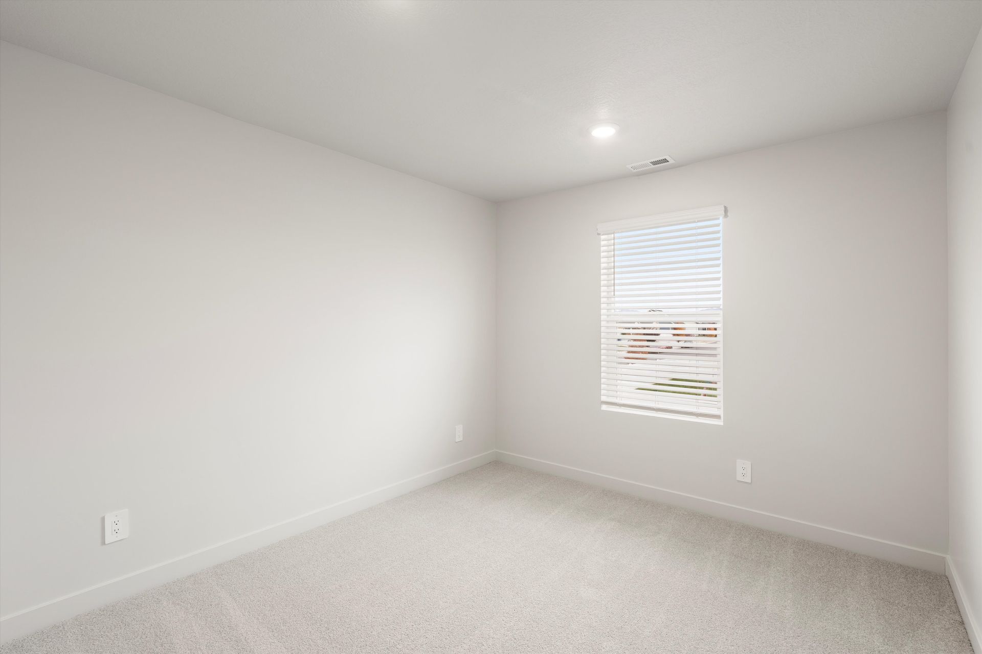 The Cottonwood floorplan interior image taken at a Meritage Homes community in Santaquin, UT.