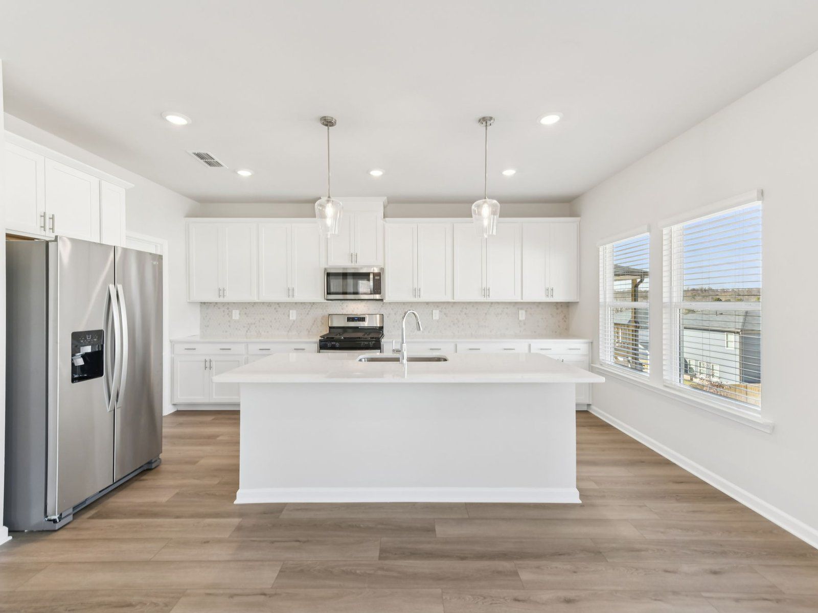 The Dakota floorplan with the Essence White interior package.