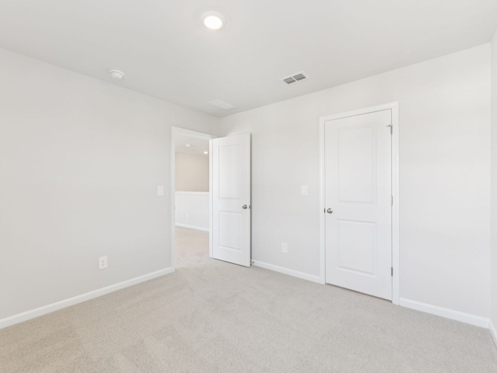 The Dakota floorplan with the Essence White interior package.