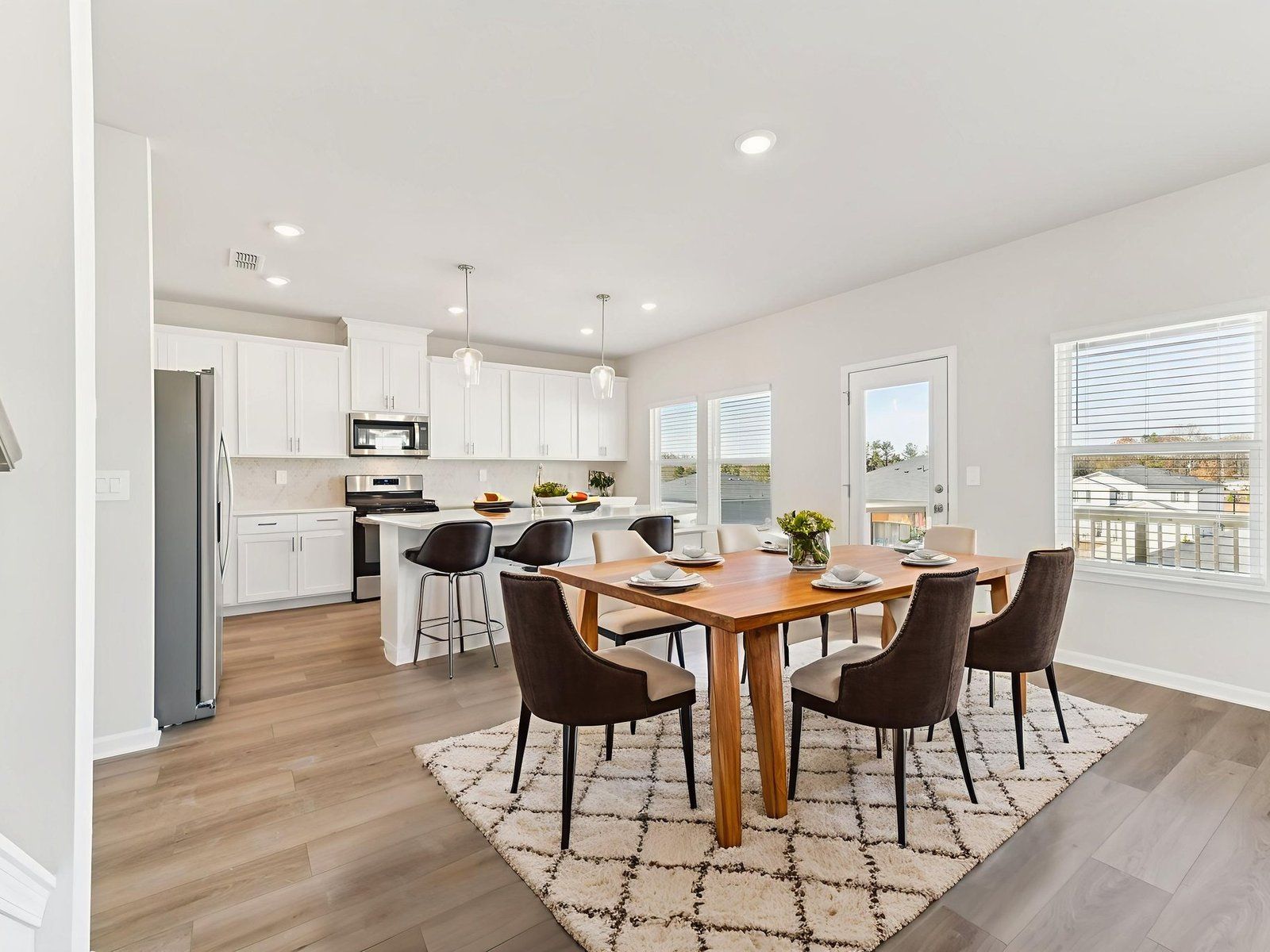 The Dakota floorplan with the Essence White interior package.
