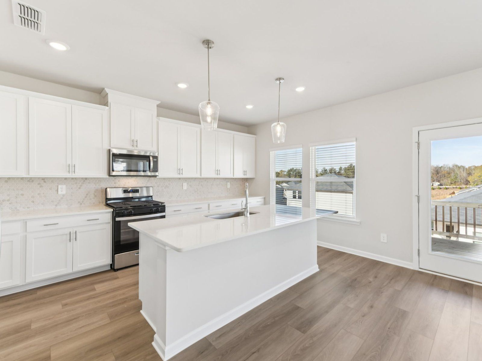 The Dakota floorplan with the Essence White interior package.