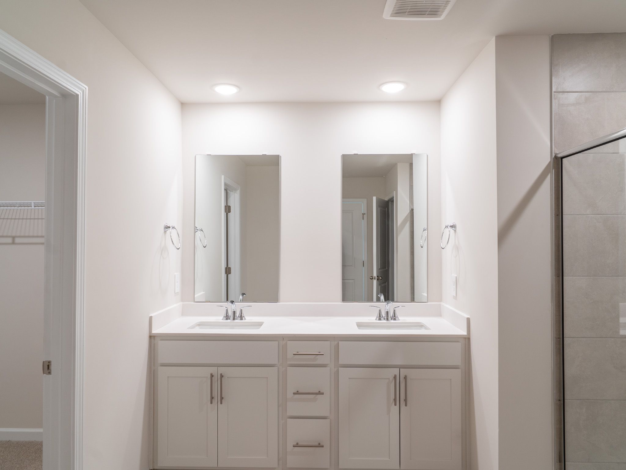Primary bathroom in the Roswell floorplan at a Meritage Homes community in Garner, NC.
