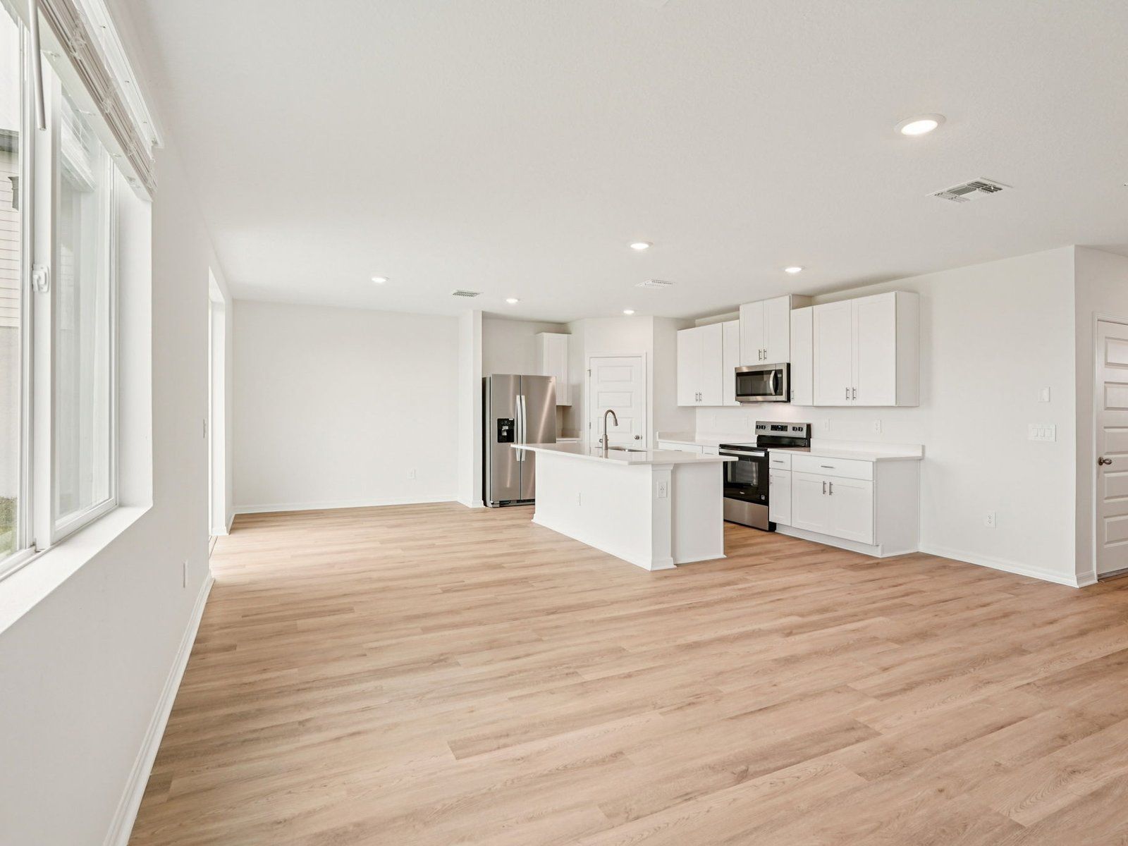 13505 Shellmore Ave (Redwood)