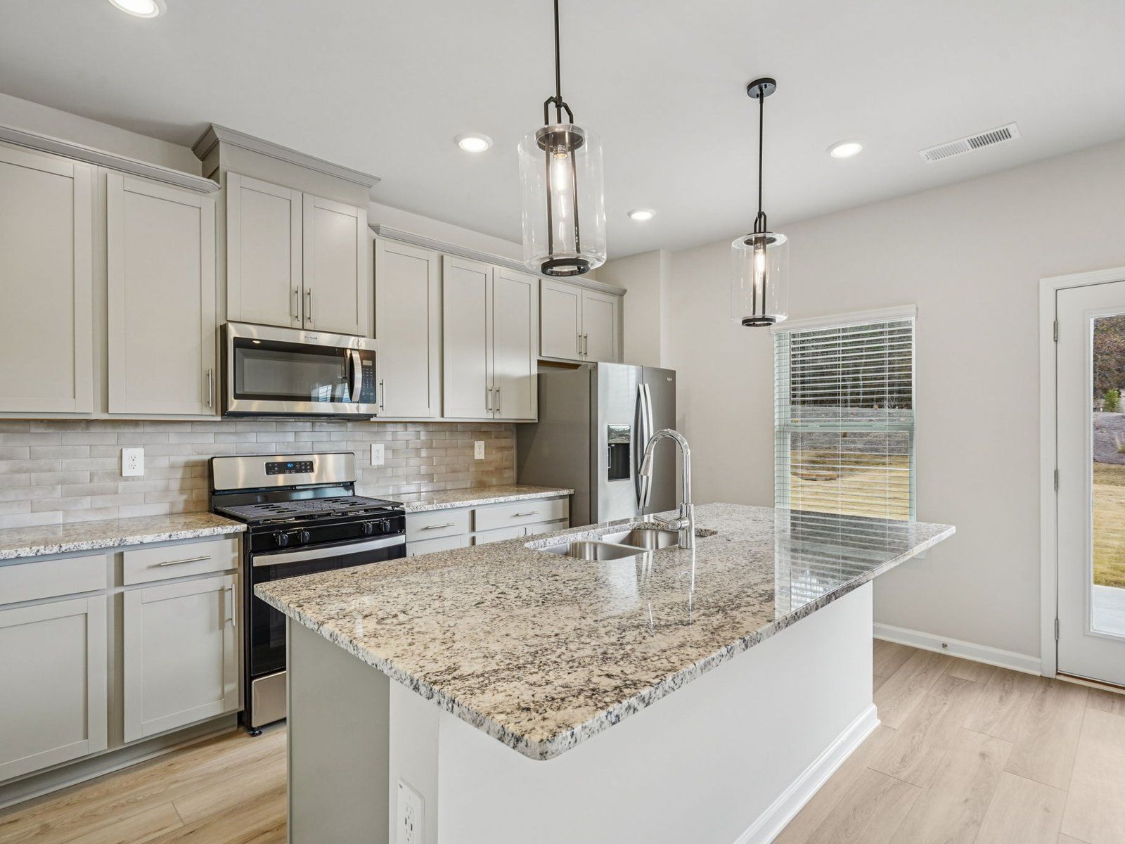 2004 Nolan Way (Finley)