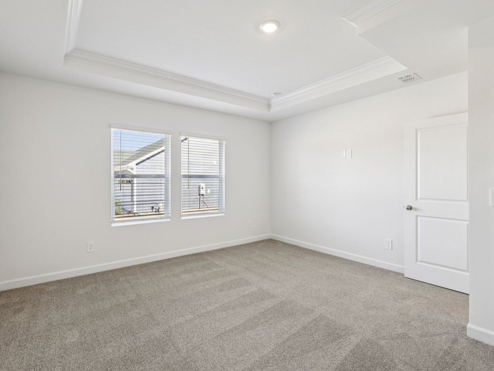 806 Santina Avenue (Carolina Side Load)