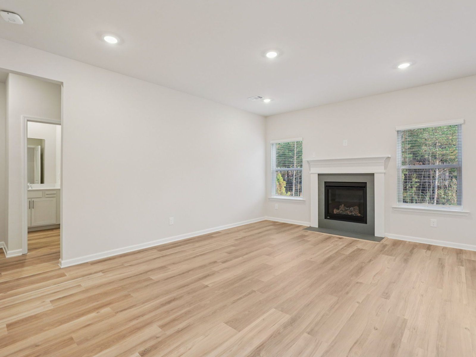 The Chatham floorplan with the Charm White interior package.