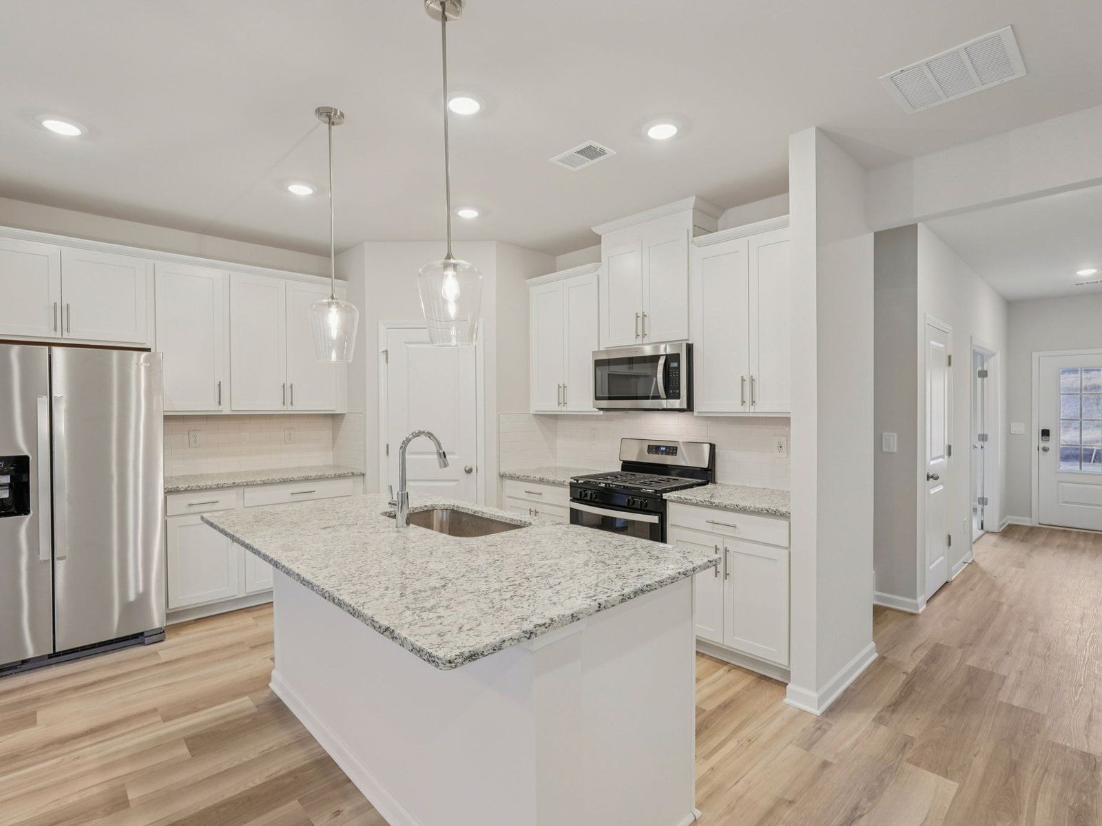 The Chatham floorplan with the Charm White interior package.