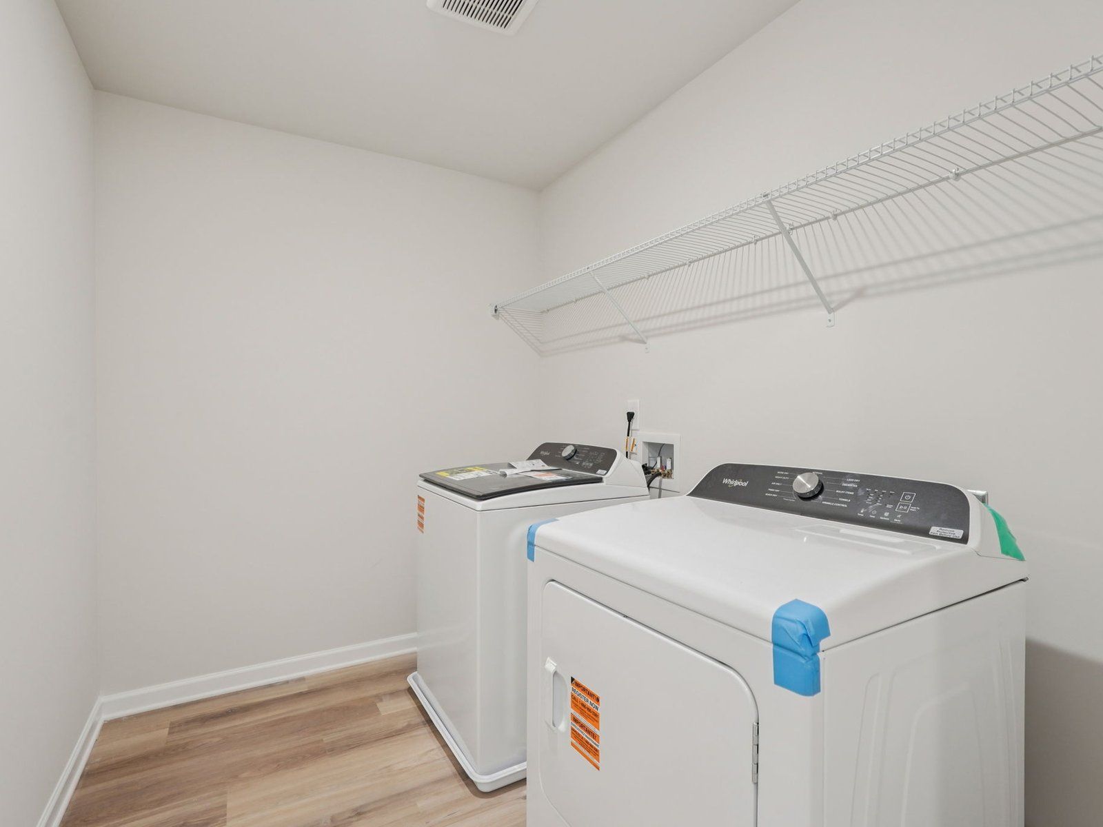 The Chatham floorplan with the Charm White interior package.