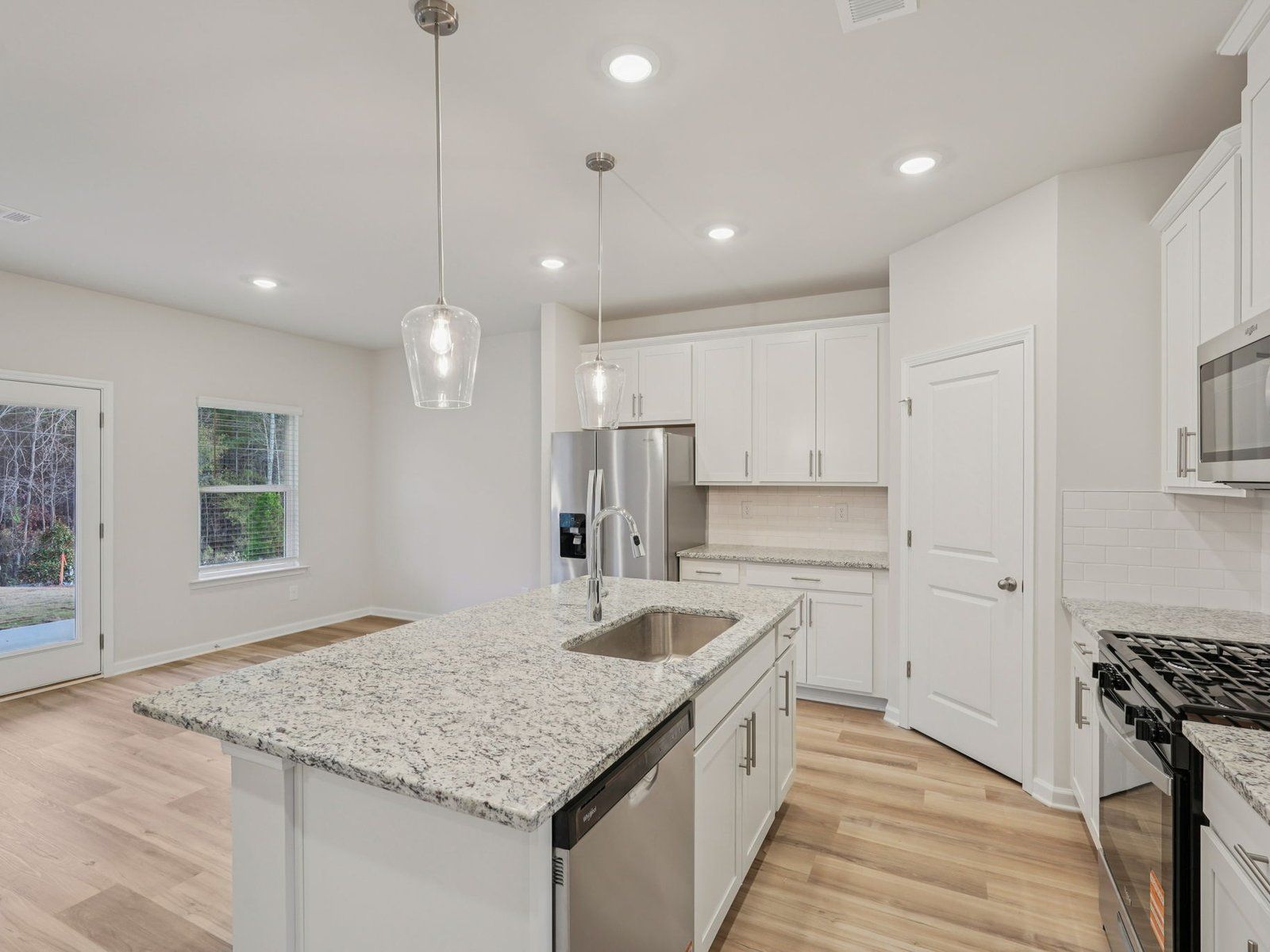 The Chatham floorplan with the Charm White interior package.