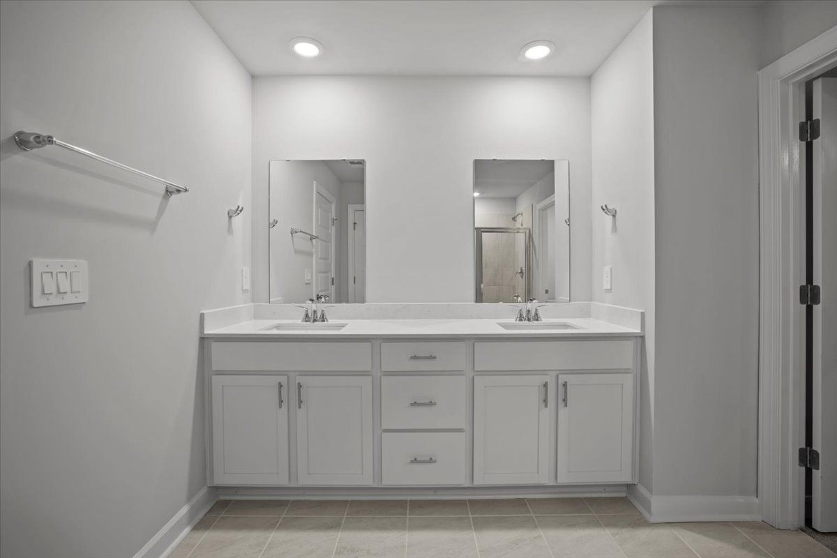 205 Tantalus Street (Johnson)