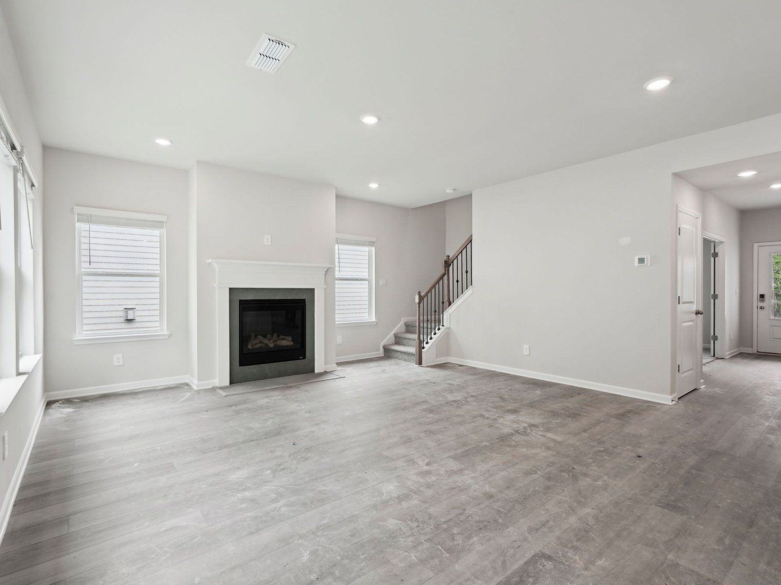 The Brentwood floorplan with the Elemental White Interior Package.