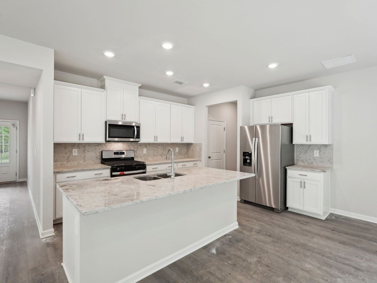 The Brentwood floorplan with the Elemental White Interior Package.