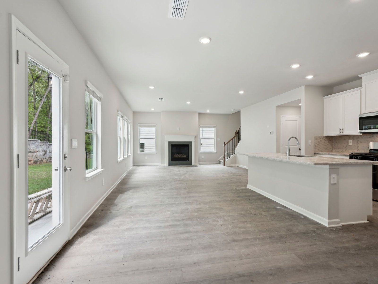 The Brentwood floorplan with the Elemental White Interior Package.