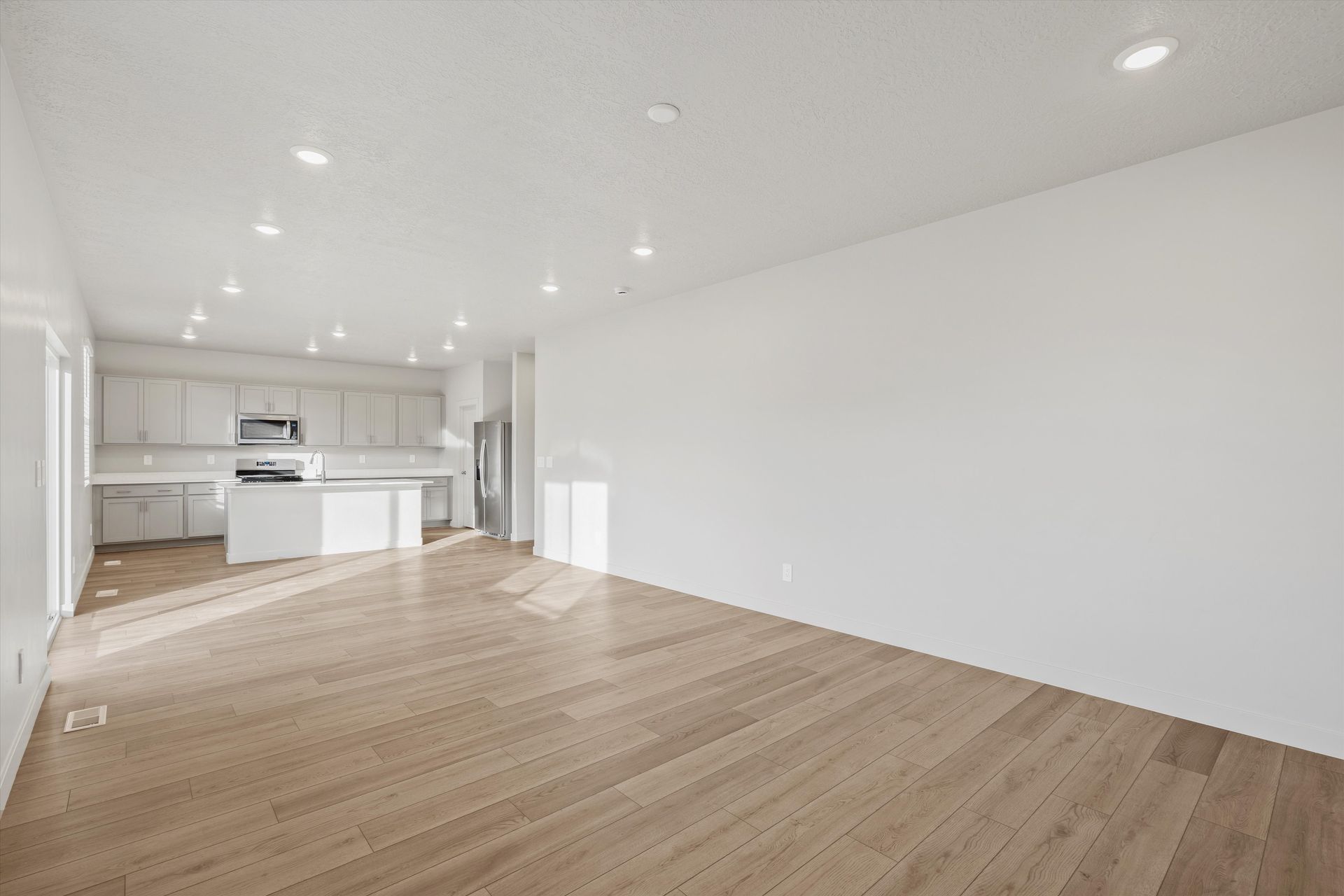 SLC_Pine_#4241_Kitchen-Living-Area_A_931-N-160-E-Santaquin-UT.jpg