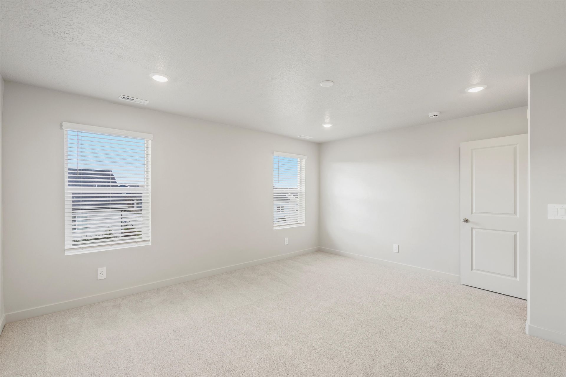 SLC_Pine_#4241_Master-Bedroom_A_931-N-160-E-Santaquin-UT.jpg