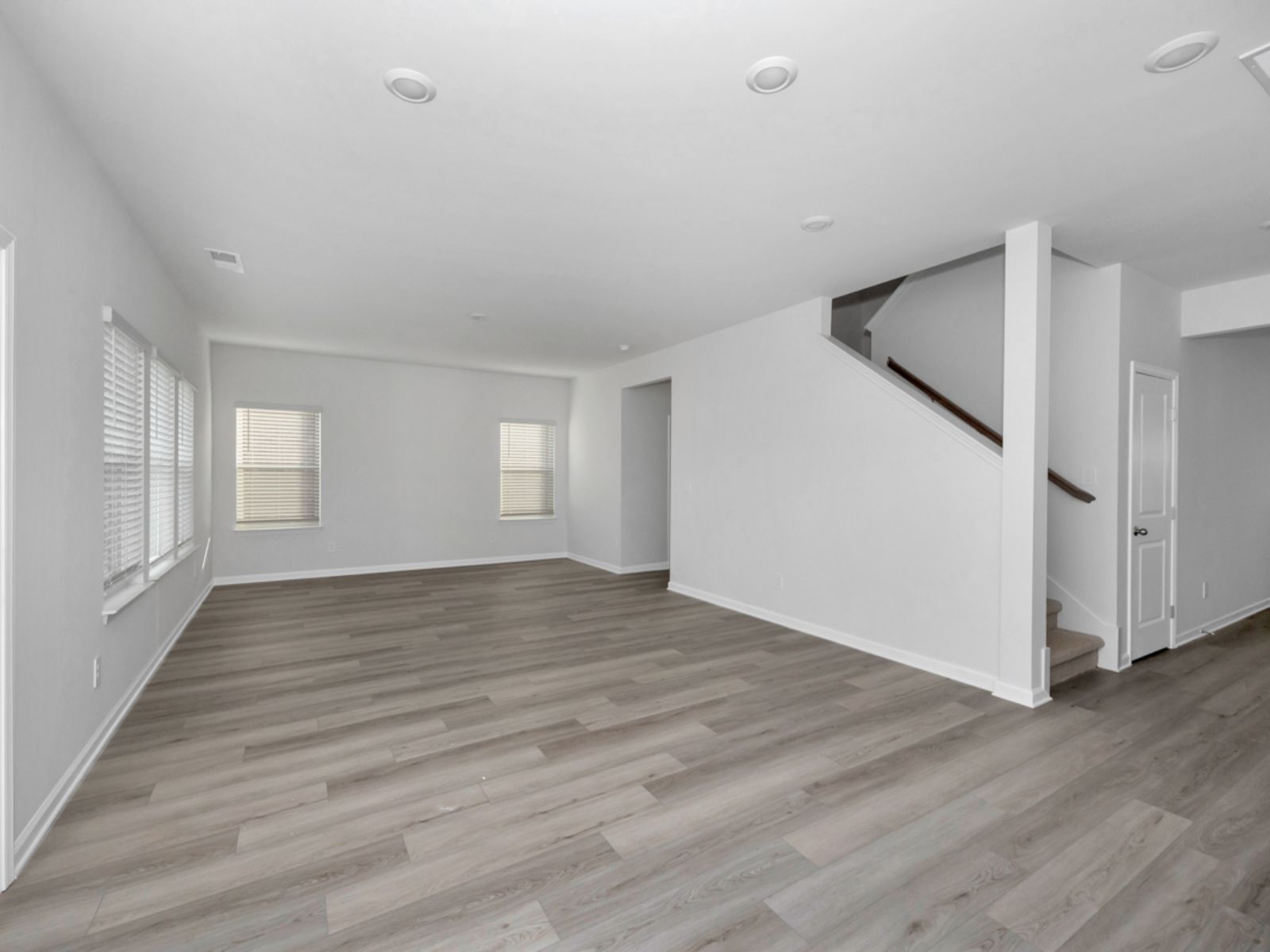 84 WILCOT RD (Dakota)