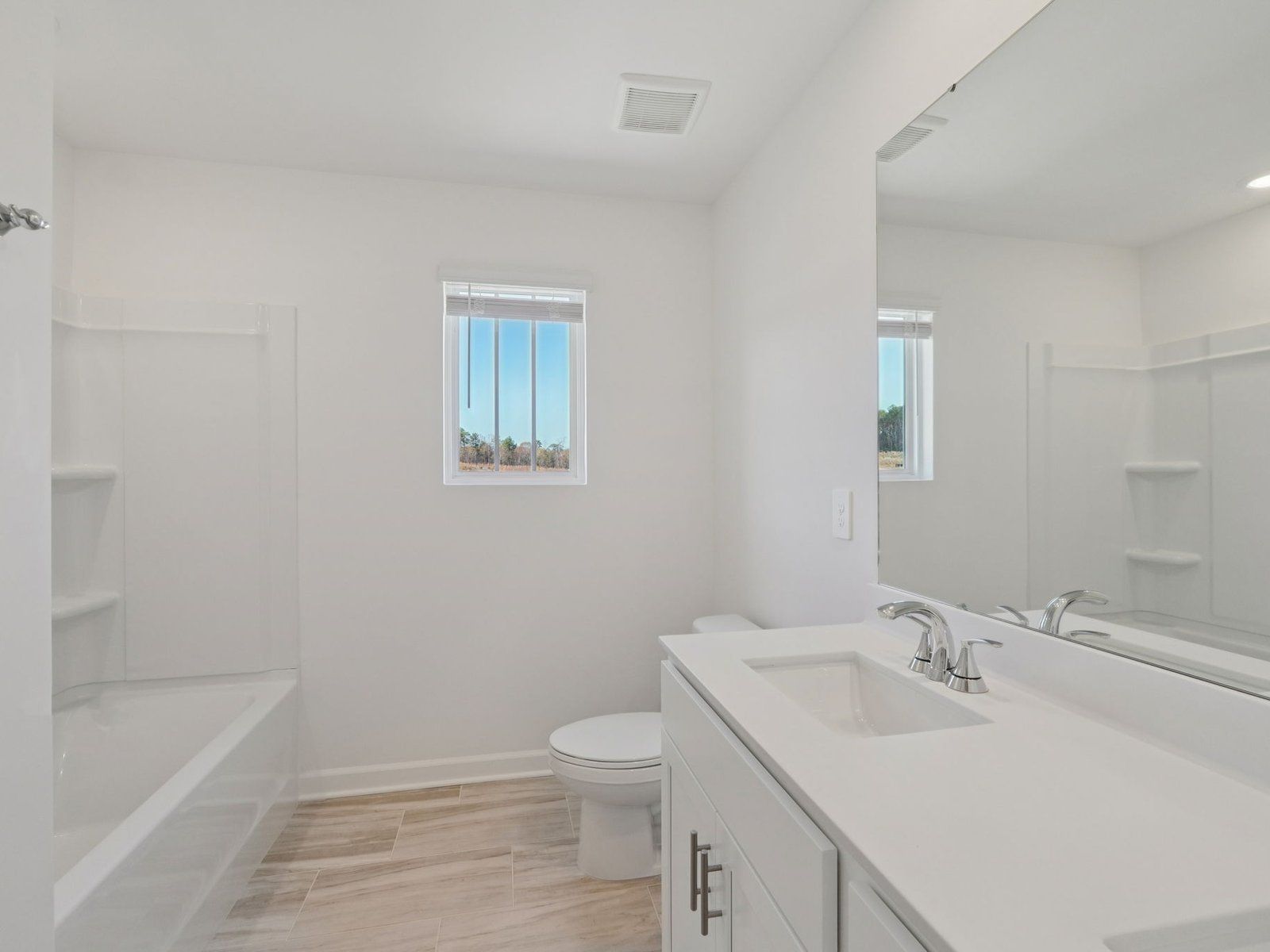 Secondary bathroom in the Vienna floorplan at a Meritage Homes community in Charlotte, NC.