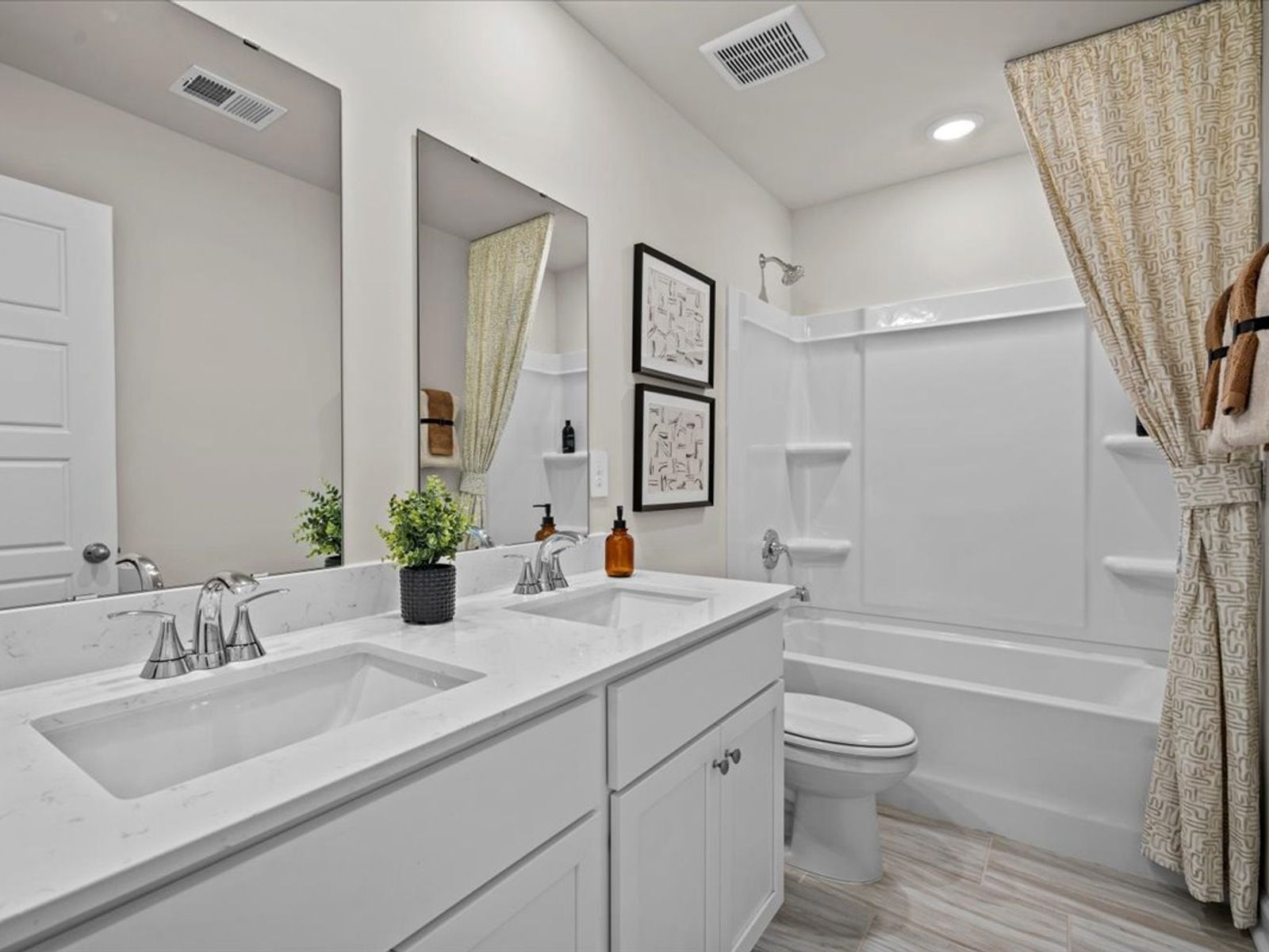 Secondary bathroom in the Brentwood floorplan at a Meritage Homes community in Greenville, SC.