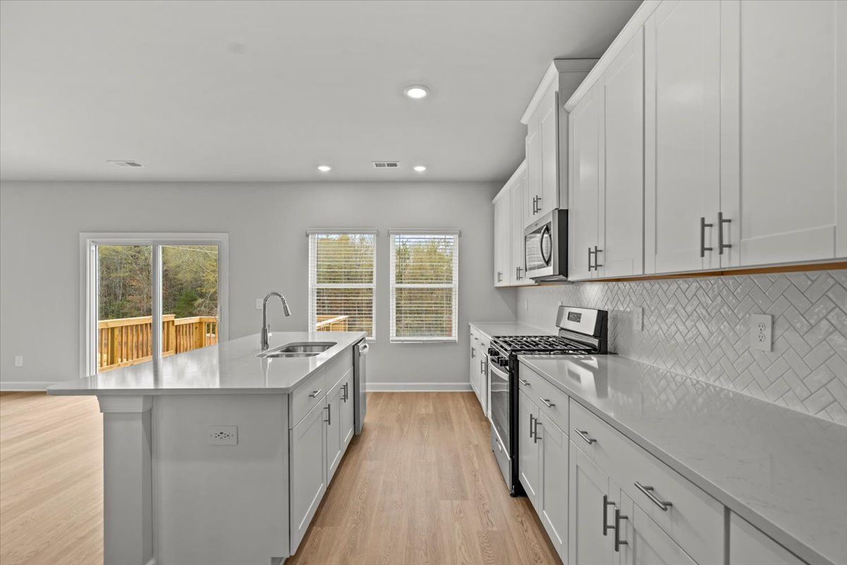 552 Ward Wilson Trail (Dakota)